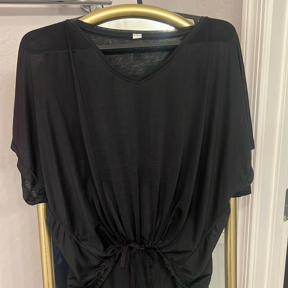Lululemon V neck Drawstring top